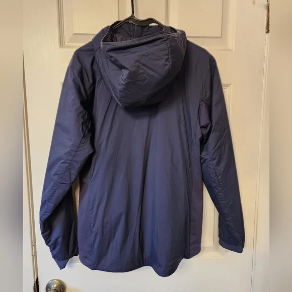 Arc’teryx Atom LT Women’s Hooded Jacket – Womens – Medium - Picture 2 of 5